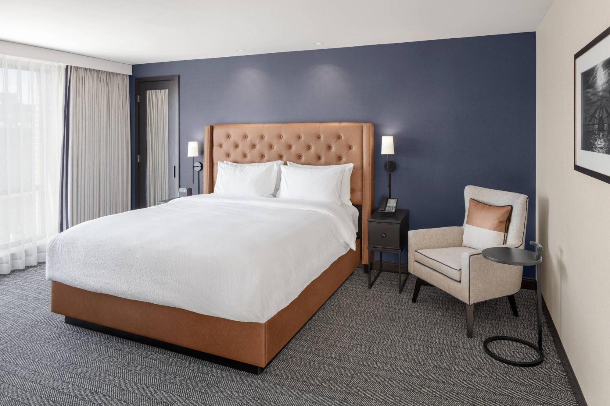 Courtyard By Marriott Portland Downtown/Waterfront Hotell Exteriör bild