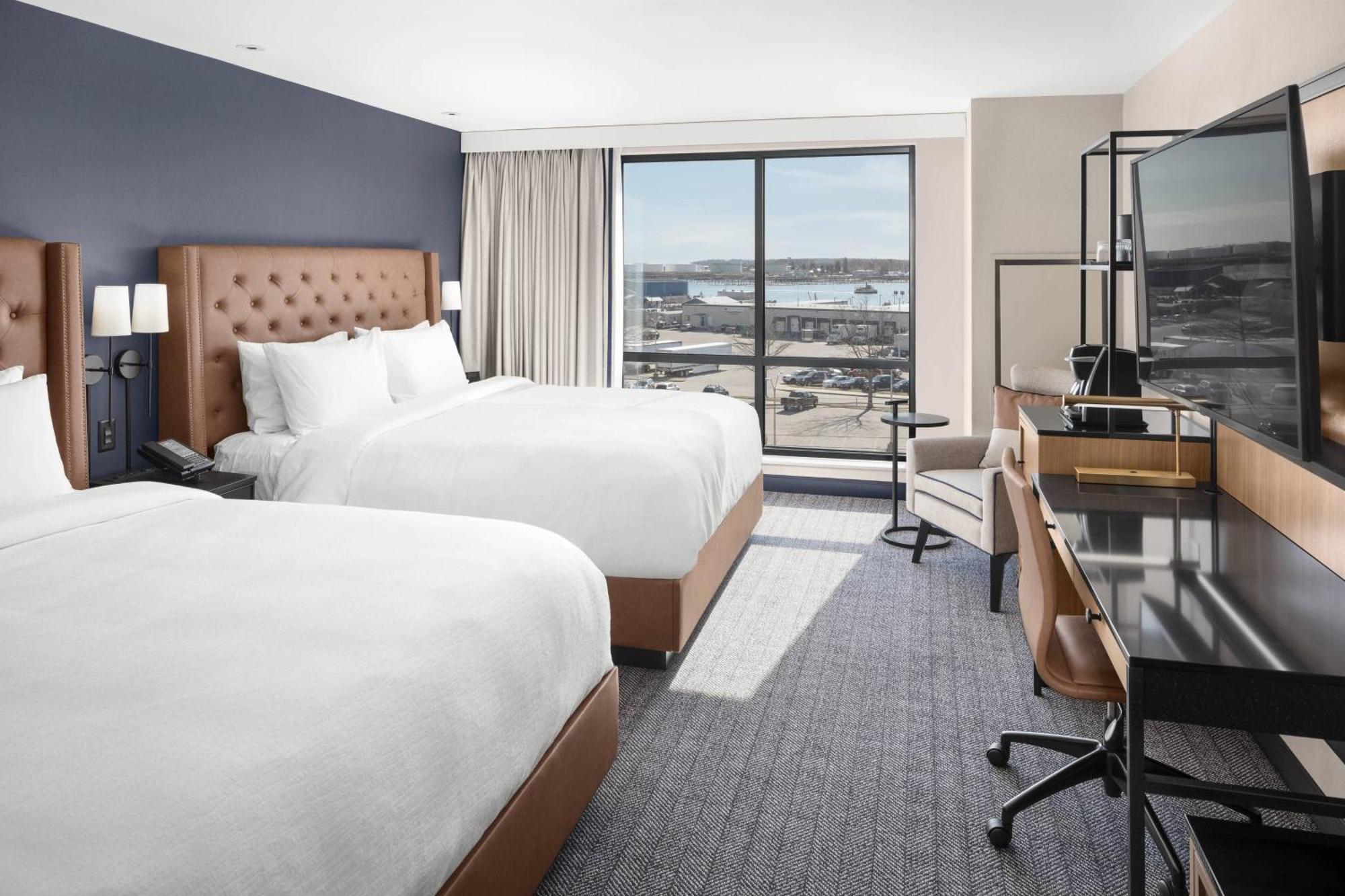Courtyard By Marriott Portland Downtown/Waterfront Hotell Exteriör bild